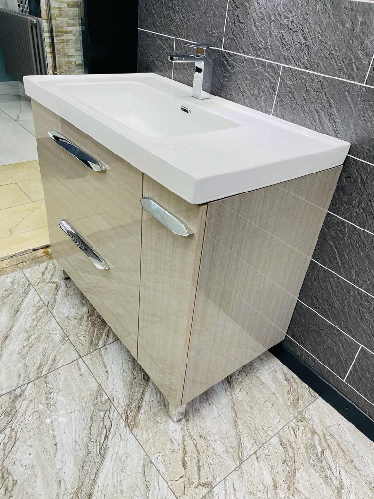 APPALACHIAN RIDGE NATURAL ATTR 3/4 X 5 OAK D10 23.5SF - ZH Tiles Warehouse inc.